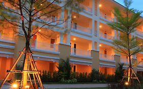 The One Residence Hotel