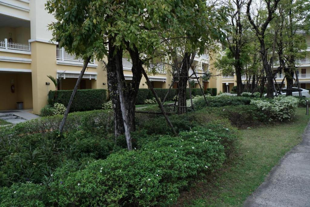 The One Residence Hotel Bangkok Ngoại thất bức ảnh