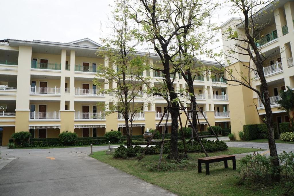 The One Residence Hotel Bangkok Ngoại thất bức ảnh