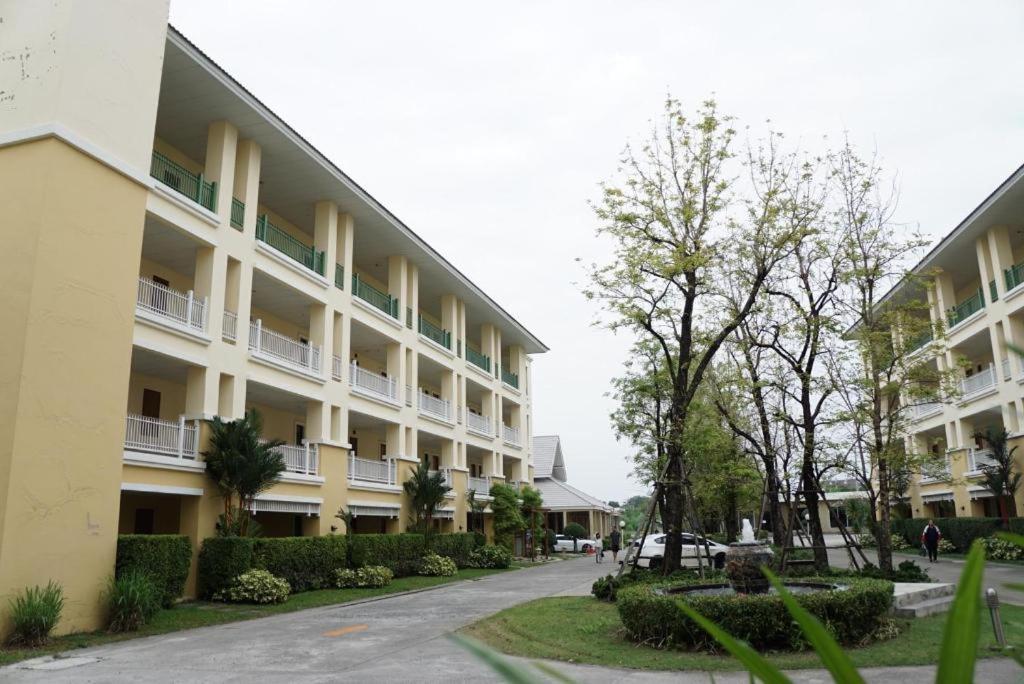 The One Residence Hotel Bangkok Ngoại thất bức ảnh