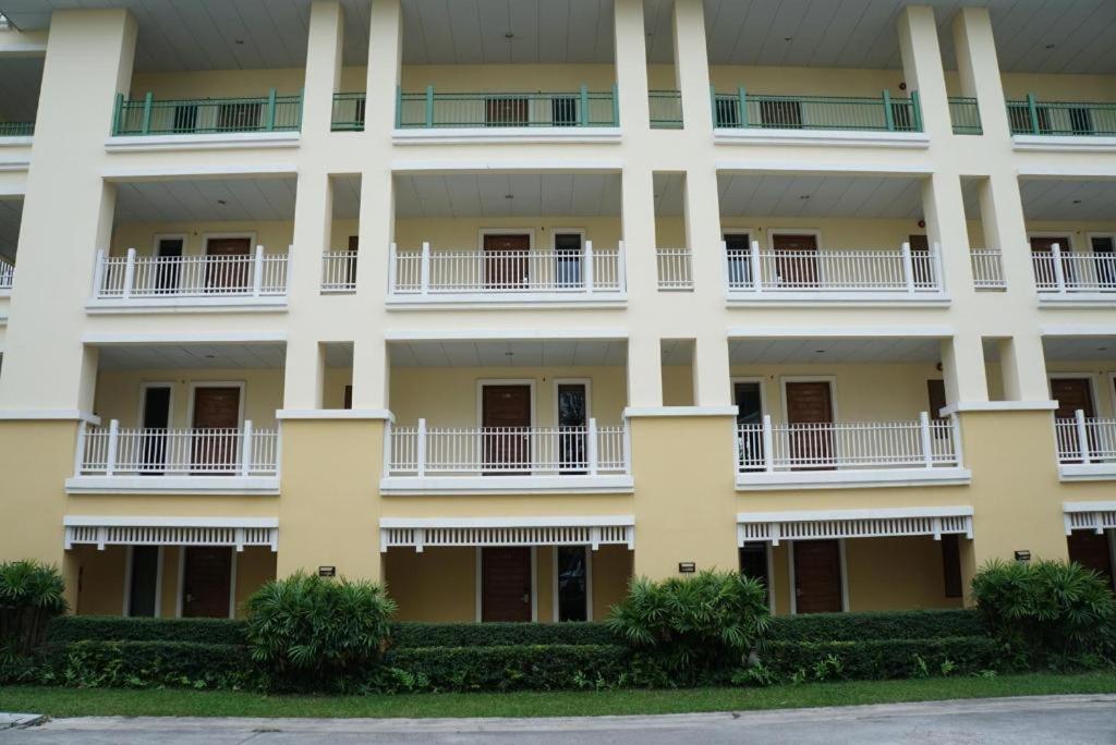 The One Residence Hotel Bangkok Ngoại thất bức ảnh
