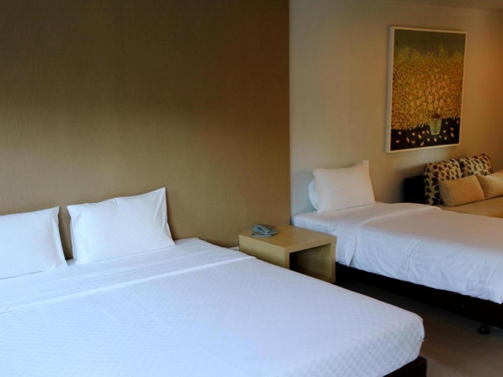 The One Residence Hotel Bangkok Ngoại thất bức ảnh