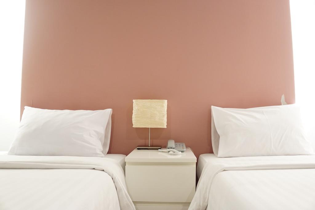 The One Residence Hotel Bangkok Ngoại thất bức ảnh